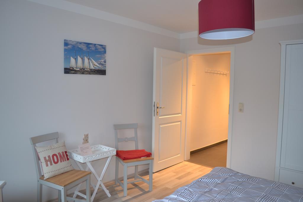 Hotel & Ferienunterkuenfte Hus Seeblick เฟมาร์น ห้อง รูปภาพ