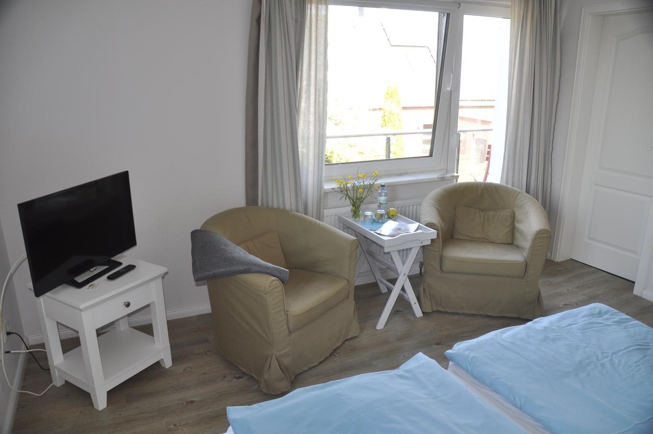 Hotel & Ferienunterkuenfte Hus Seeblick เฟมาร์น ภายนอก รูปภาพ