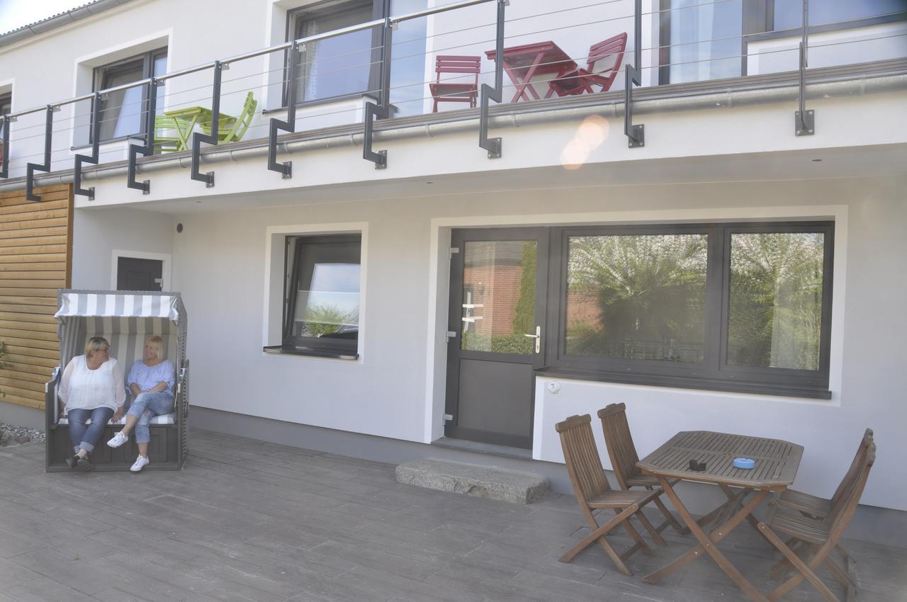 Hotel & Ferienunterkuenfte Hus Seeblick เฟมาร์น ภายนอก รูปภาพ